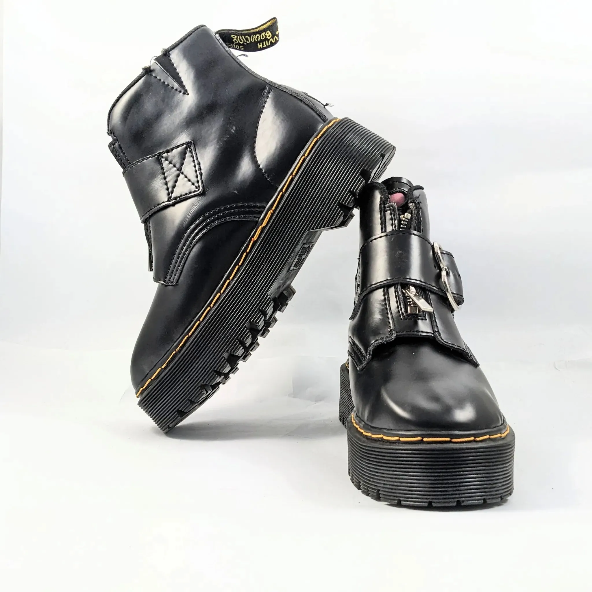 Dr.AirWairMartins Black Boots