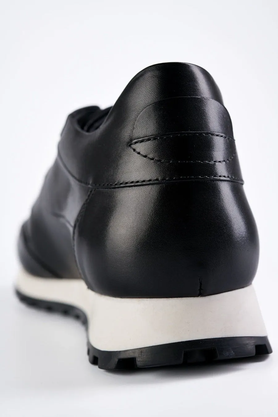 SOHO tuxedo-black runners