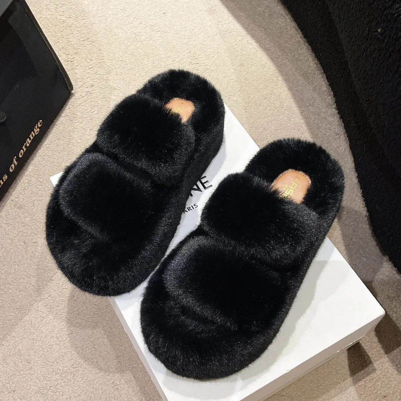 Super Soft Anti-Slip Plush Women's Slippers