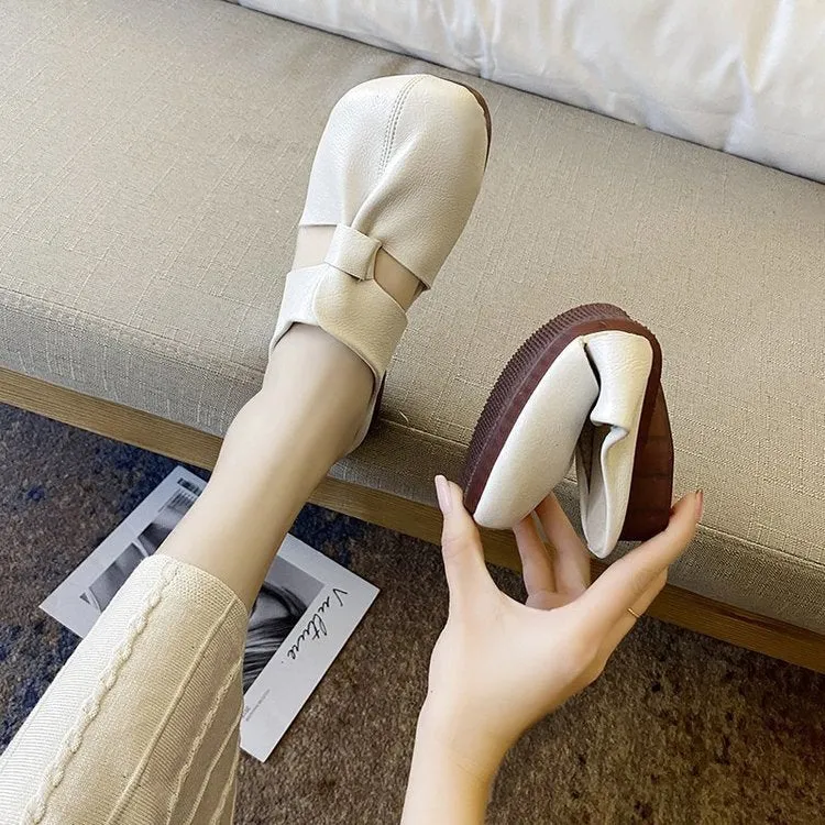 Wholesale women wear soft bottom baotou half slippers hollow pleated sandals